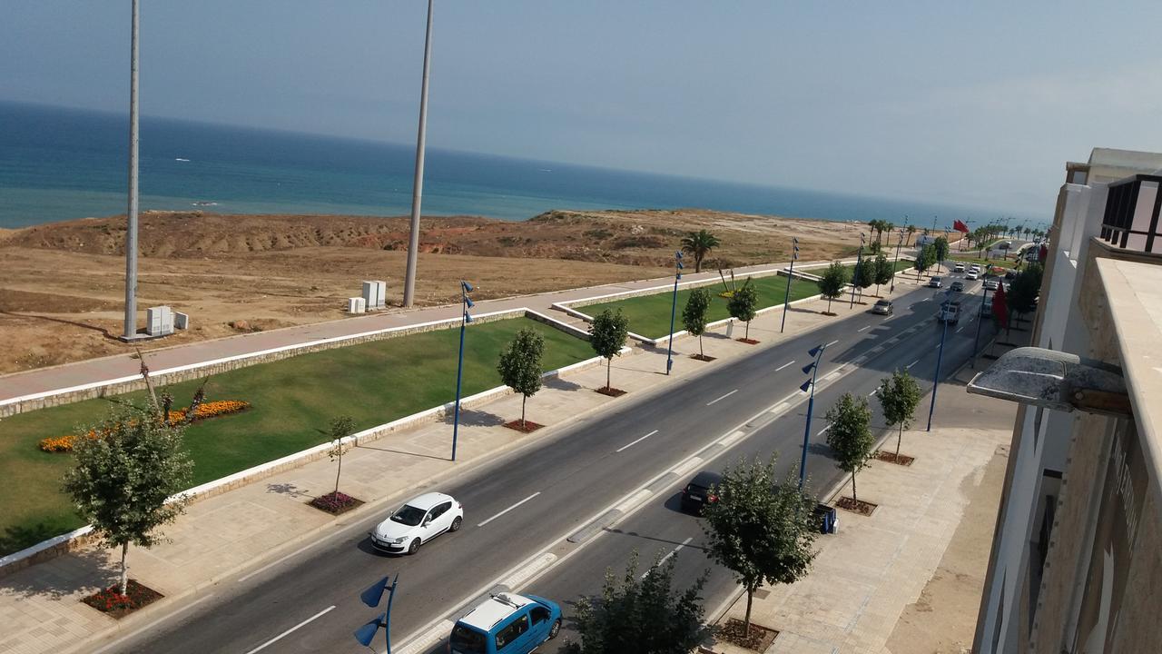 Fnideq Seaside Apartment Екстериор снимка