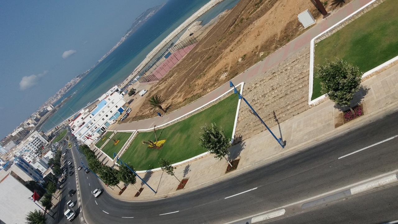 Fnideq Seaside Apartment Екстериор снимка